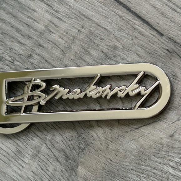 B. Makowsky Womens White & Silver Leather Stylish Crossbody Purse Bag One Size - Picture 10 of 13